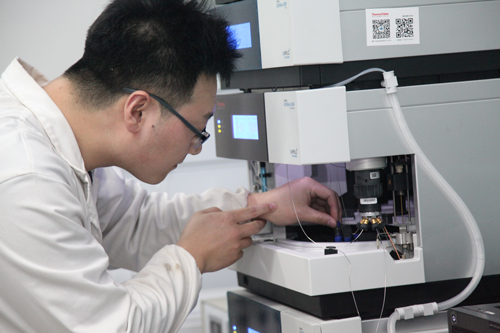 ���҈F(tu��n)�(du��)002